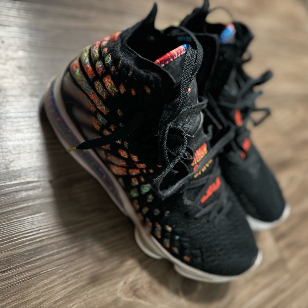 Nike LeBron XVII (17) - James Gang